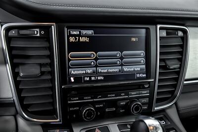 2012 Porsche Panamera Turbo S   - Photo 34 - Joliet, IL 60435