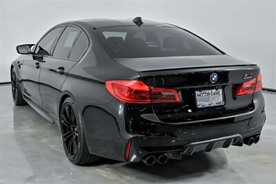 2019 BMW M5 Competition-CARBON CERAMICS   - Photo 10 - Joliet, IL 60435