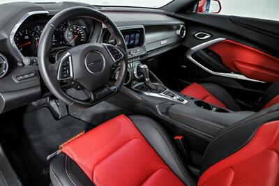2017 Chevrolet Camaro SS   - Photo 24 - Joliet, IL 60435