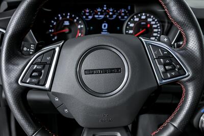 2017 Chevrolet Camaro SS   - Photo 31 - Joliet, IL 60435