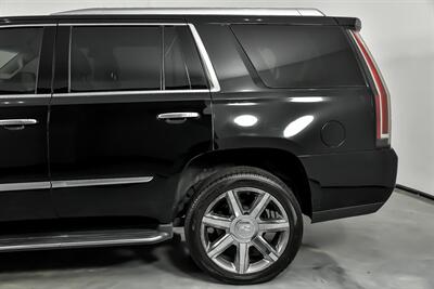 2016 Cadillac Escalade Premium Collection   - Photo 12 - Joliet, IL 60435