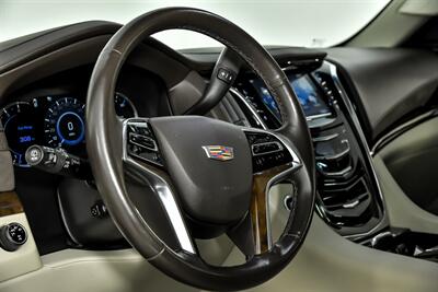 2016 Cadillac Escalade Premium Collection   - Photo 30 - Joliet, IL 60435