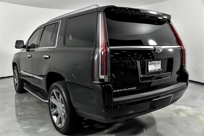 2016 Cadillac Escalade Premium Collection   - Photo 13 - Joliet, IL 60435