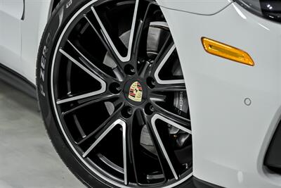 2018 Porsche Panamera   - Photo 4 - Joliet, IL 60435