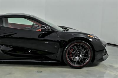 2025 Chevrolet Corvette Z06 3LZ   - Photo 12 - Joliet, IL 60435