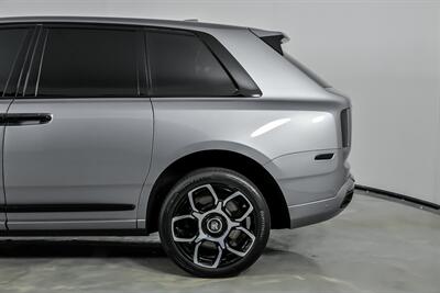 2023 Rolls-Royce Black Badge Cullinan   - Photo 9 - Joliet, IL 60435