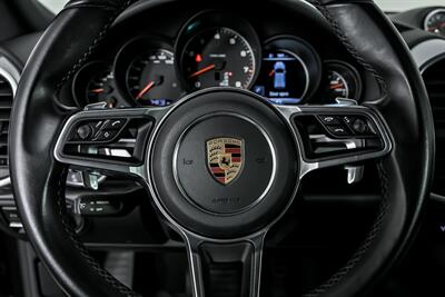 2017 Porsche Cayenne Platinum Edition   - Photo 29 - Joliet, IL 60435