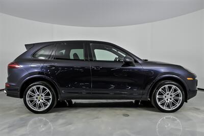 2017 Porsche Cayenne Platinum Edition   - Photo 14 - Joliet, IL 60435