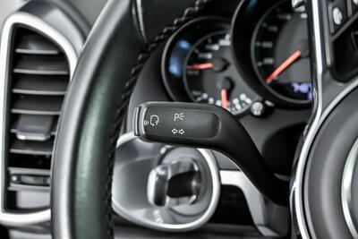 2017 Porsche Cayenne Platinum Edition   - Photo 30 - Joliet, IL 60435