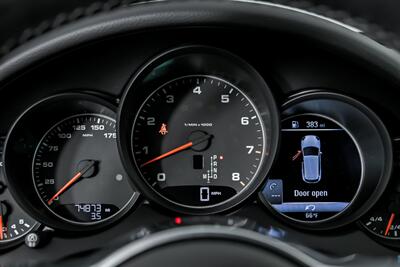 2017 Porsche Cayenne Platinum Edition   - Photo 28 - Joliet, IL 60435