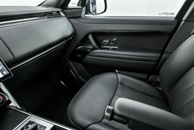 2023 Land Rover Range Rover P530 SV LWB-MASSIVE $250K MSRP-FACTORY SATIN BLACK - Photo 38 - Joliet, IL 60435