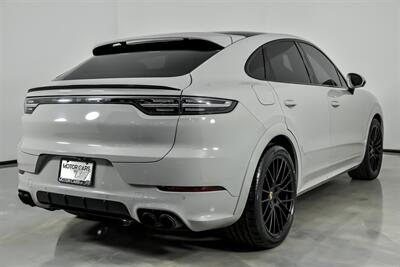 2021 Porsche Cayenne GTS Coupe - Photo 12 - Joliet, IL 60435