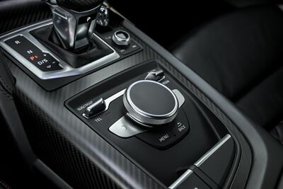 2017 Audi R8 5.2 quattro V10 Plus   - Photo 34 - Joliet, IL 60435