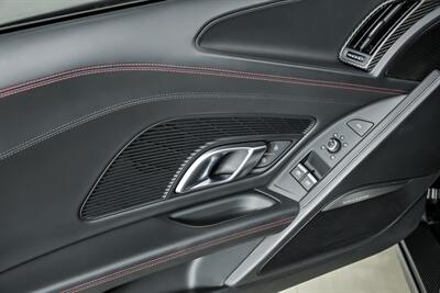 2017 Audi R8 5.2 quattro V10 Plus   - Photo 18 - Joliet, IL 60435