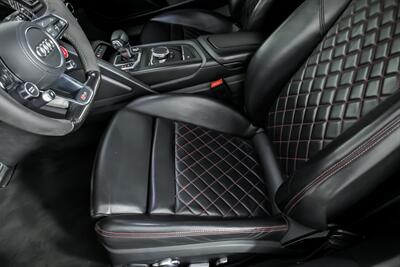 2017 Audi R8 5.2 quattro V10 Plus   - Photo 22 - Joliet, IL 60435