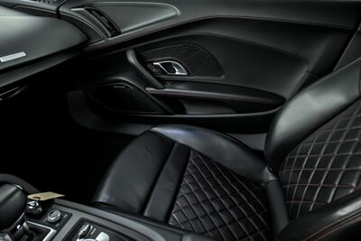 2017 Audi R8 5.2 quattro V10 Plus   - Photo 35 - Joliet, IL 60435