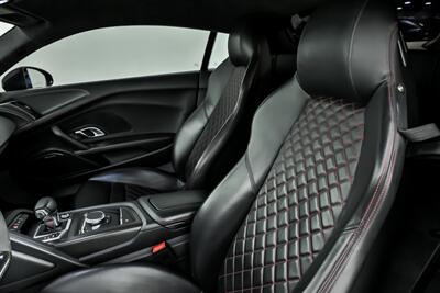 2017 Audi R8 5.2 quattro V10 Plus   - Photo 23 - Joliet, IL 60435