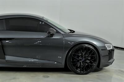 2017 Audi R8 5.2 quattro V10 Plus   - Photo 12 - Joliet, IL 60435