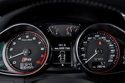 2014 Audi R8 5.2 quattro   - Photo 32 - Joliet, IL 60435