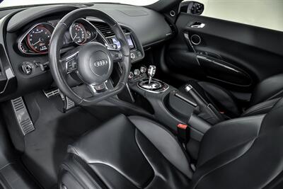 2014 Audi R8 5.2 quattro   - Photo 27 - Joliet, IL 60435