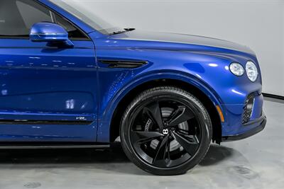 2021 Bentley Bentayga V8   - Photo 15 - Joliet, IL 60435