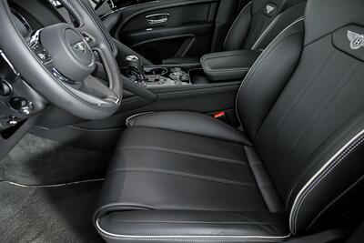 2021 Bentley Bentayga V8   - Photo 20 - Joliet, IL 60435