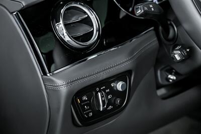 2021 Bentley Bentayga V8   - Photo 26 - Joliet, IL 60435
