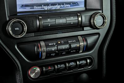 2022 Ford Mustang Shelby GT500-CARBON FIBER TRACK PACK   - Photo 34 - Joliet, IL 60435