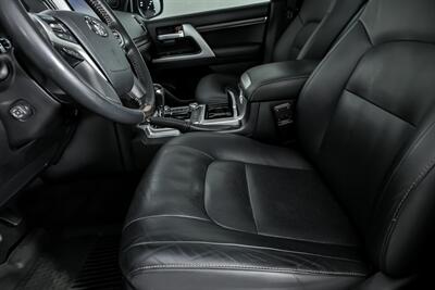 2021 Toyota Land Cruiser Heritage Edition - Photo 20 - Joliet, IL 60435