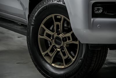 2021 Toyota Land Cruiser Heritage Edition - Photo 4 - Joliet, IL 60435