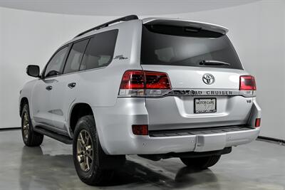 2021 Toyota Land Cruiser Heritage Edition - Photo 10 - Joliet, IL 60435