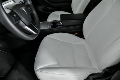 2023 Tesla Model 3 Long Range-WHITE ON WHITE!   - Photo 20 - Joliet, IL 60435