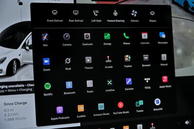 2023 Tesla Model 3 Long Range-WHITE ON WHITE!   - Photo 31 - Joliet, IL 60435