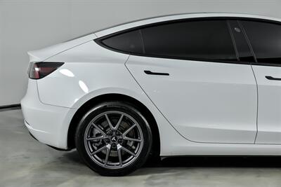 2023 Tesla Model 3 Long Range-WHITE ON WHITE!   - Photo 13 - Joliet, IL 60435