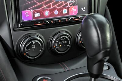 2016 Nissan 370Z NISMO   - Photo 34 - Joliet, IL 60435