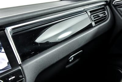 2022 Porsche Macan   - Photo 35 - Joliet, IL 60435