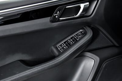 2022 Porsche Macan   - Photo 18 - Joliet, IL 60435