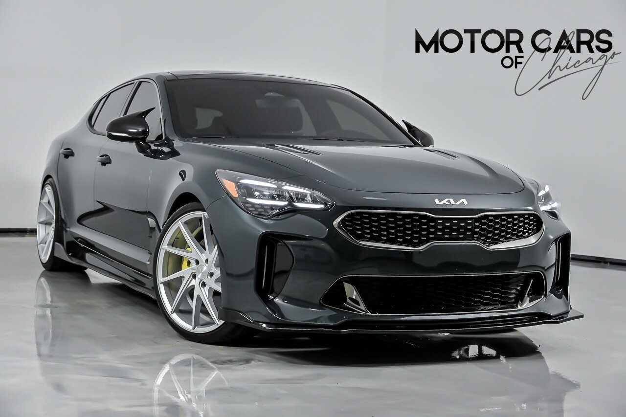 2023 Kia Stinger GT-Line - Photo 1 - Joliet, IL 60435