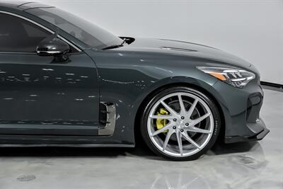 2023 Kia Stinger GT-Line   - Photo 15 - Joliet, IL 60435