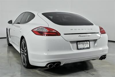 2012 Porsche Panamera 4S - Photo 10 - Joliet, IL 60435