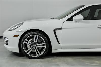 2012 Porsche Panamera 4S - Photo 7 - Joliet, IL 60435