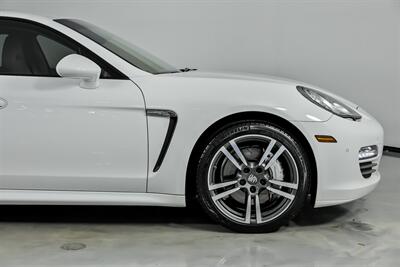 2012 Porsche Panamera 4S - Photo 15 - Joliet, IL 60435