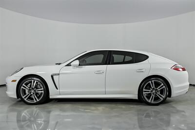 2012 Porsche Panamera 4S - Photo 8 - Joliet, IL 60435