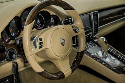 2012 Porsche Panamera 4S - Photo 26 - Joliet, IL 60435