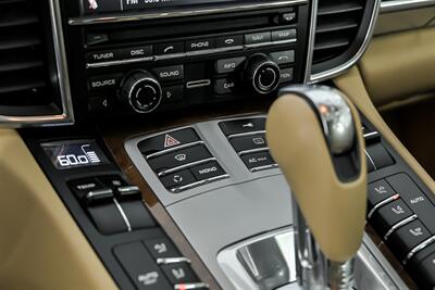 2012 Porsche Panamera 4S - Photo 32 - Joliet, IL 60435