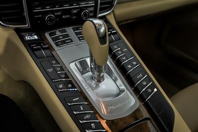 2012 Porsche Panamera 4S - Photo 33 - Joliet, IL 60435