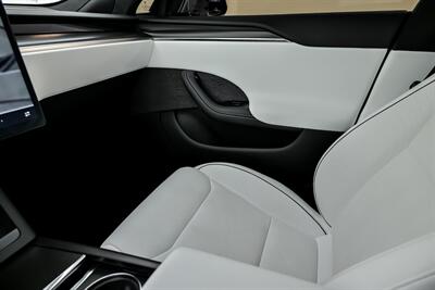 2023 Tesla Model S Plaid   - Photo 40 - Joliet, IL 60435