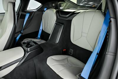2015 BMW i8   - Photo 21 - Joliet, IL 60435