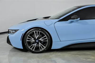 2015 BMW i8   - Photo 7 - Joliet, IL 60435
