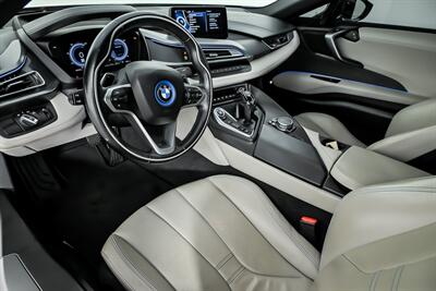 2015 BMW i8   - Photo 18 - Joliet, IL 60435